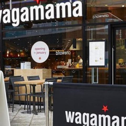 posa pavimentazioni per punto vendita della catena WAGAMAMA (presso centro commerciale Orio Center - Bergamo)