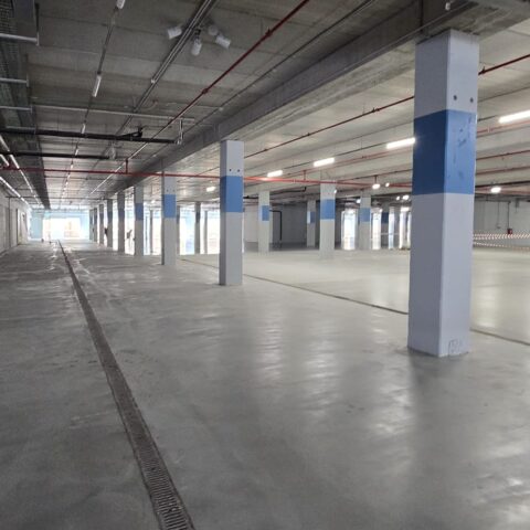 realizzazione pavimentazioni in resina per box commerciali roma