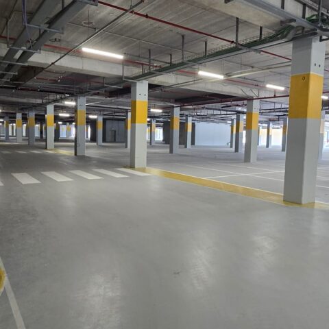 realizzazione pavimentazioni in resina per box commerciali roma